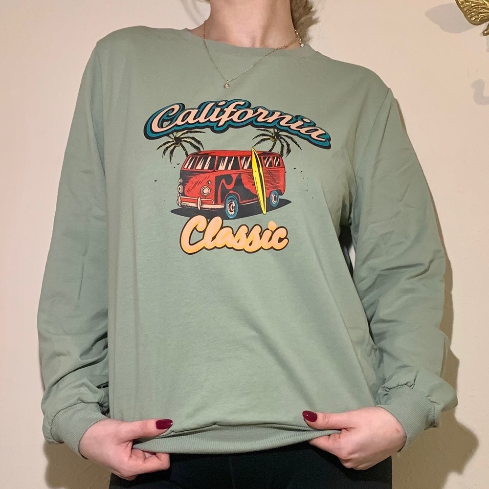 Green pullover